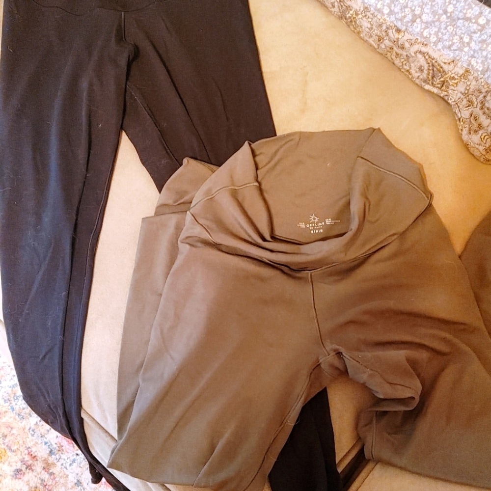 Two pairs Offline leggings